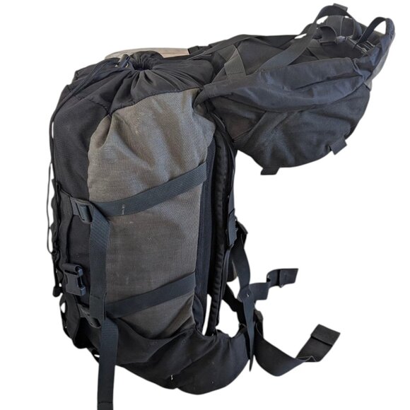 Madden Boulder, CO Internal Backpack - Size Medium - Picture 7 of 13